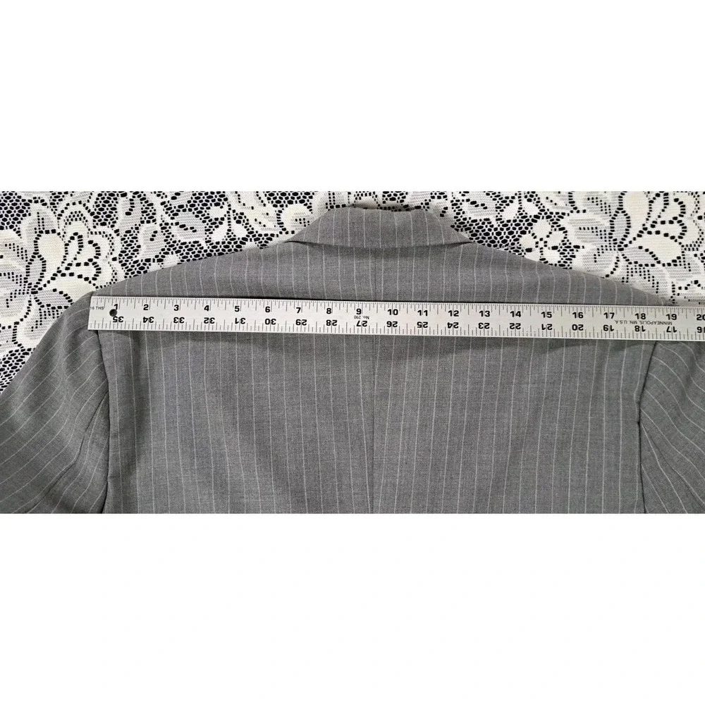 Oliveo Blazer Men's 44S Grey Pinstripe Superfine Wool‎ Two Button Single Vent
